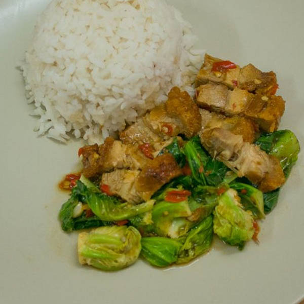 แขนงหมูกรอบ