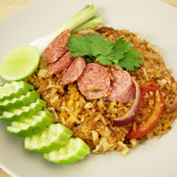 ข้าวผัดแหนม